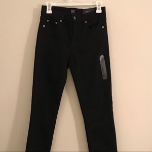 NWT Gap size 27 straight stretch black jeans